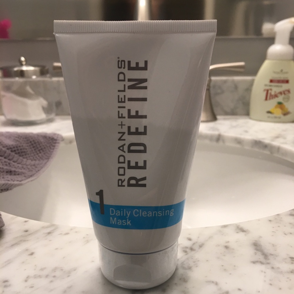 Rodan & Fields Redifine Cleansing Mask